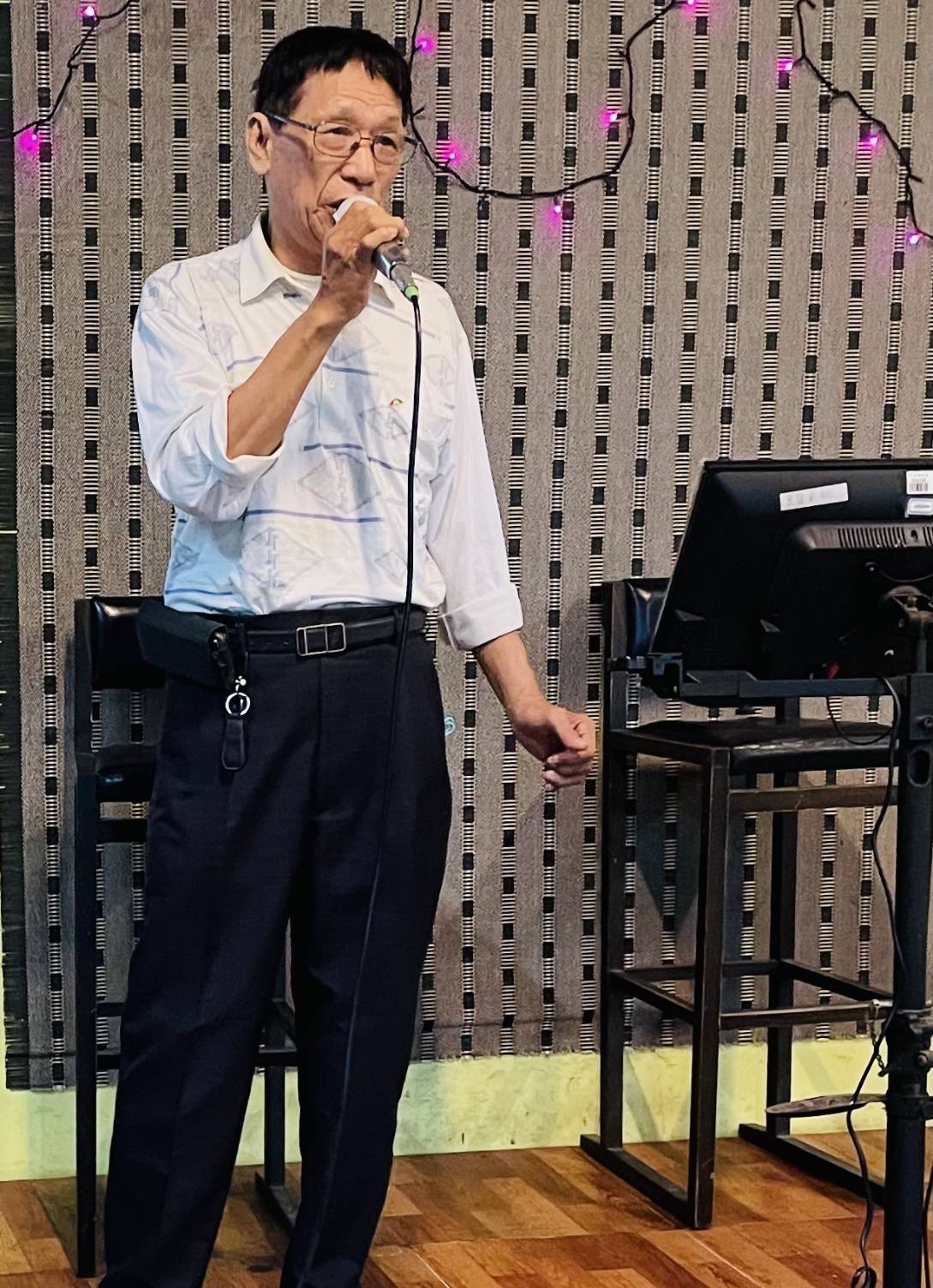 江麒文