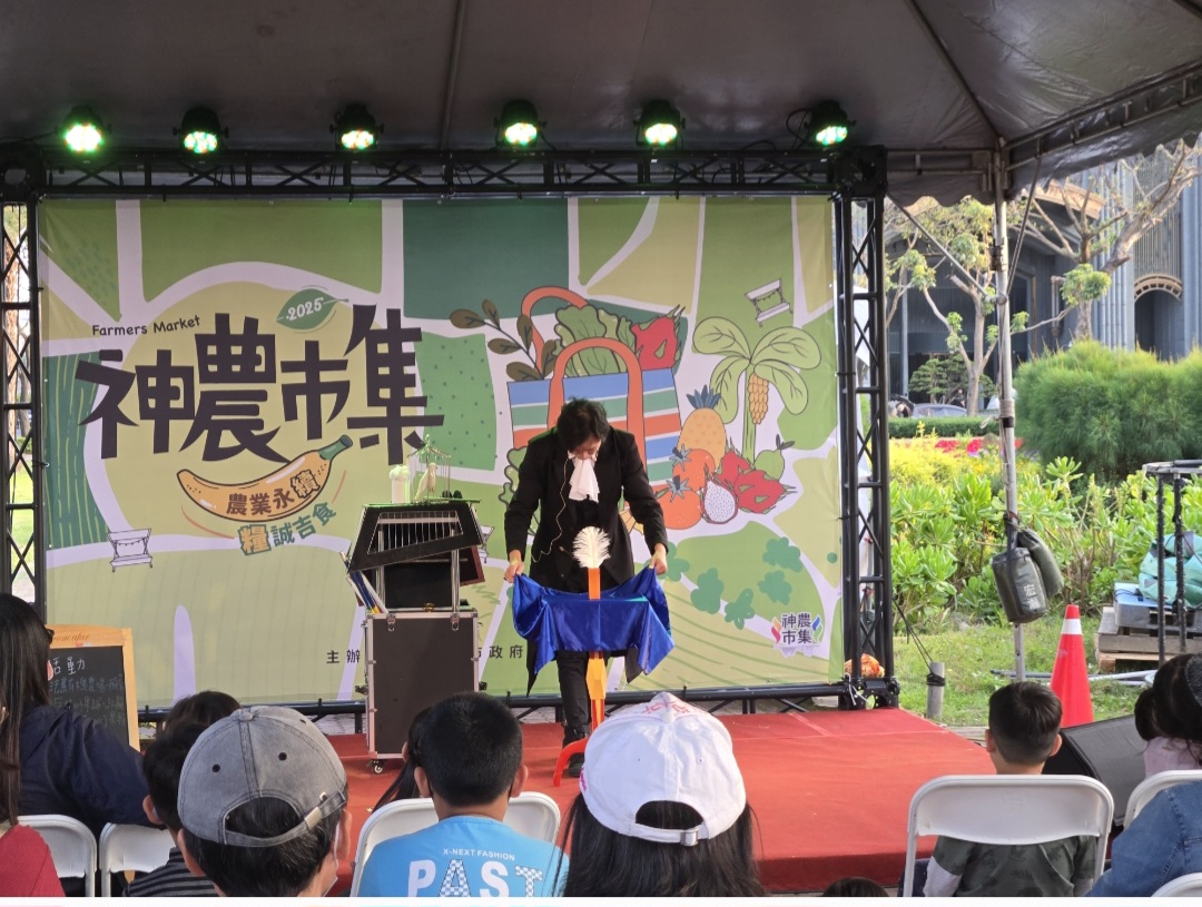 潘李昱賢