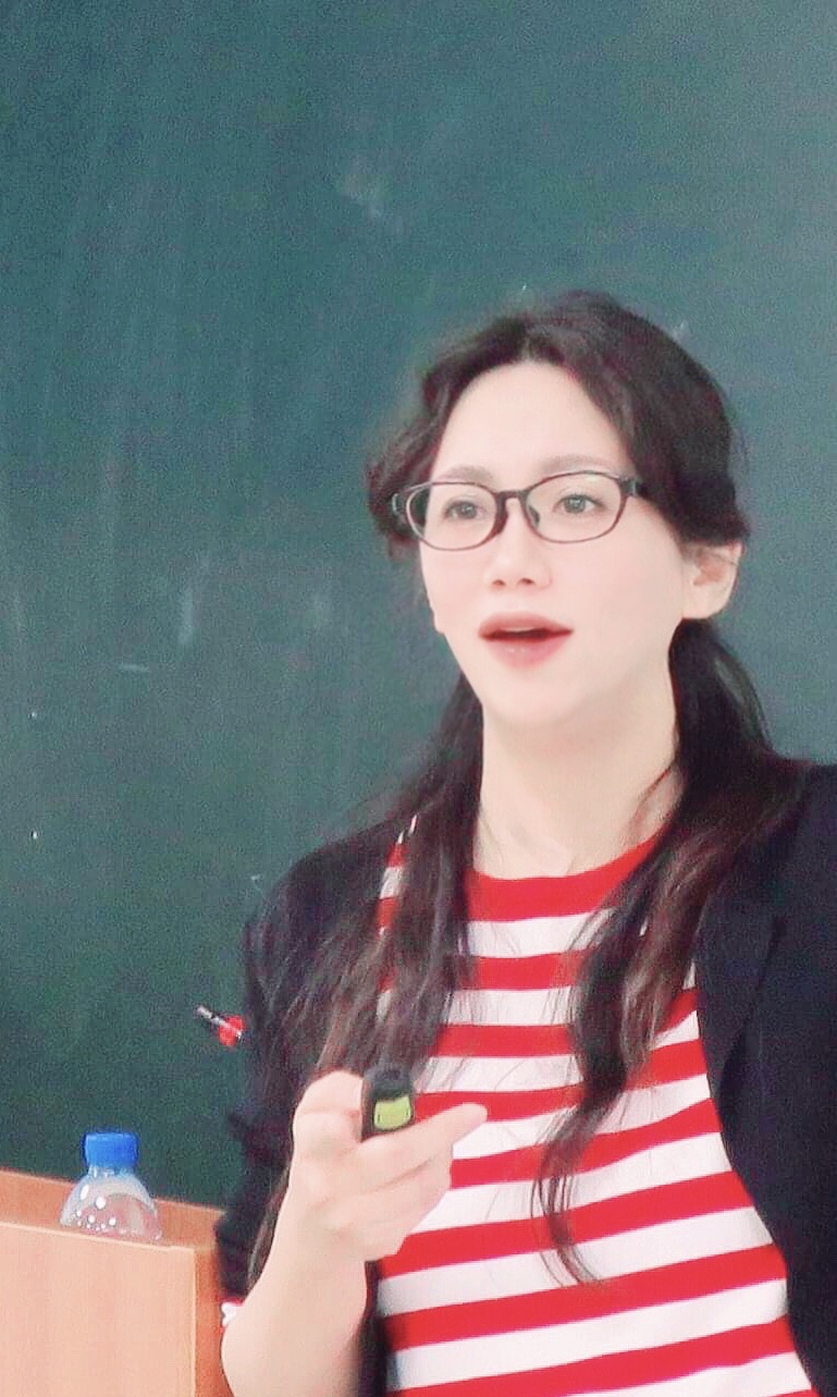 張瀞文
