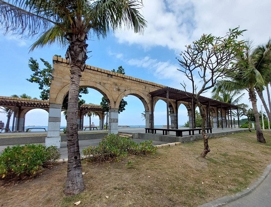 旗津海水浴場-鍾愛之門